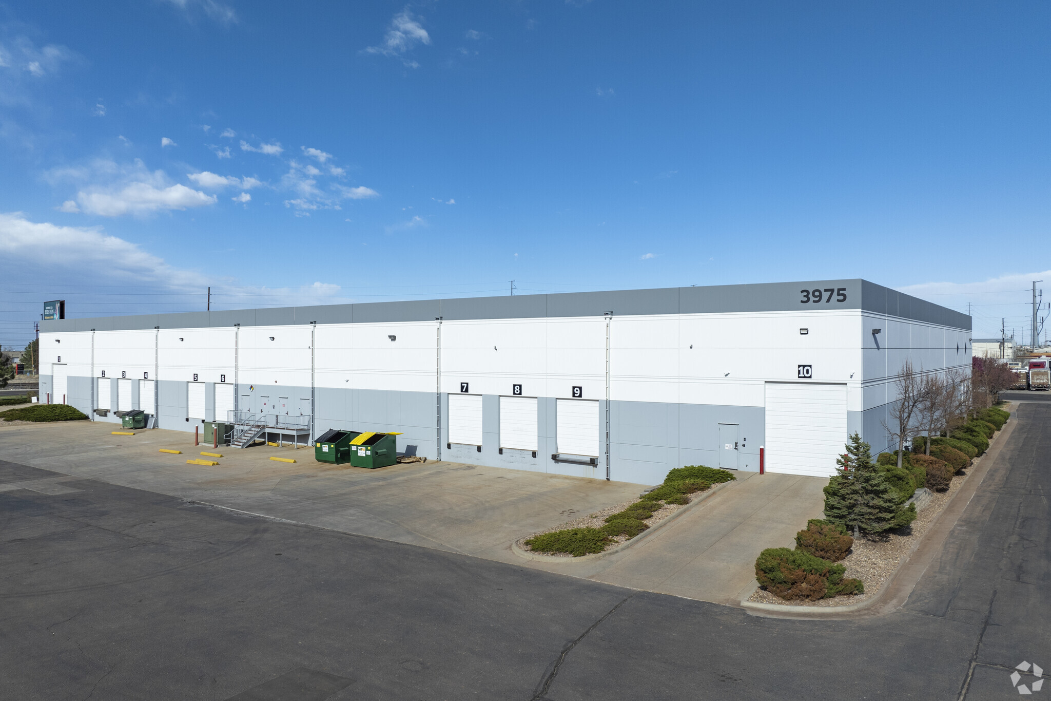 3975 Monaco Pky, Denver, CO for lease Primary Photo- Image 1 of 9