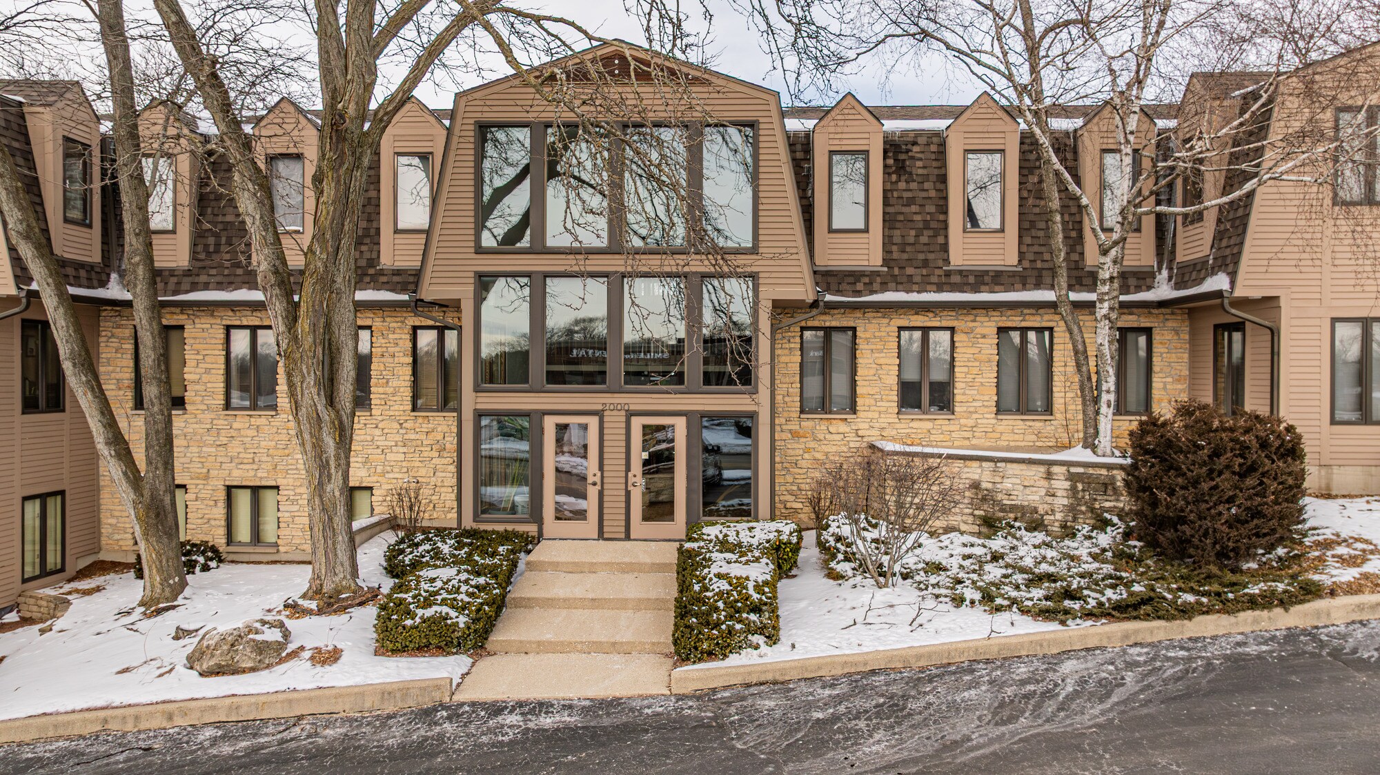 2000 Larkin Ave, Elgin, IL for sale Building Photo- Image 1 of 1