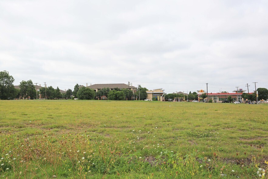 3050 E Mayfield Rd, Grand Prairie, TX for sale - Primary Photo - Image 1 of 1