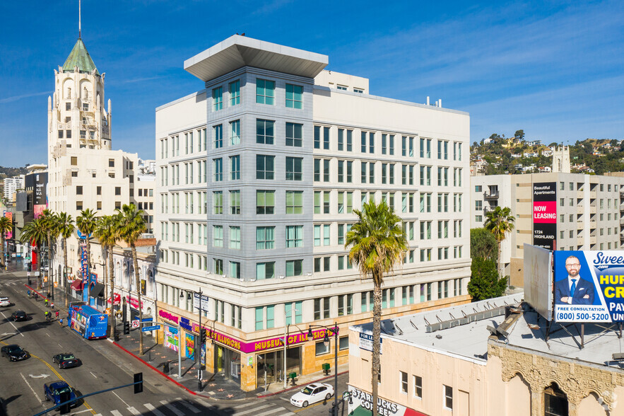 6751-6753 Hollywood Blvd, Los Angeles, CA for sale - Building Photo - Image 1 of 1