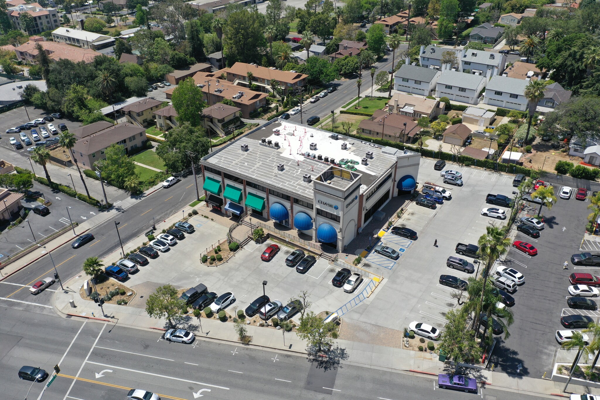 2333 N Lake Ave, Altadena, CA for sale Building Photo- Image 1 of 1