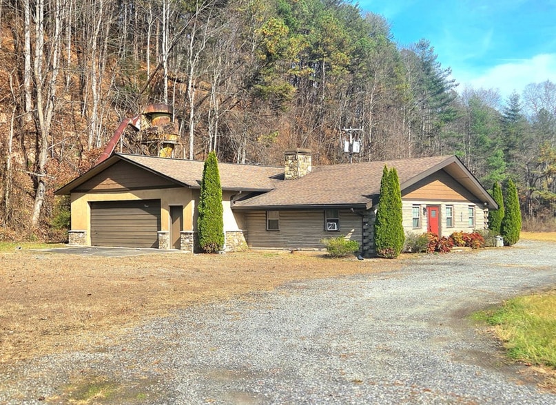 6785 Airport Rd, Andrews, NC for sale - Building Photo - Image 3 of 15