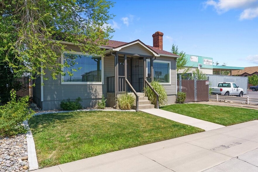 277 Vassar St, Reno, NV for sale - Building Photo - Image 2 of 30