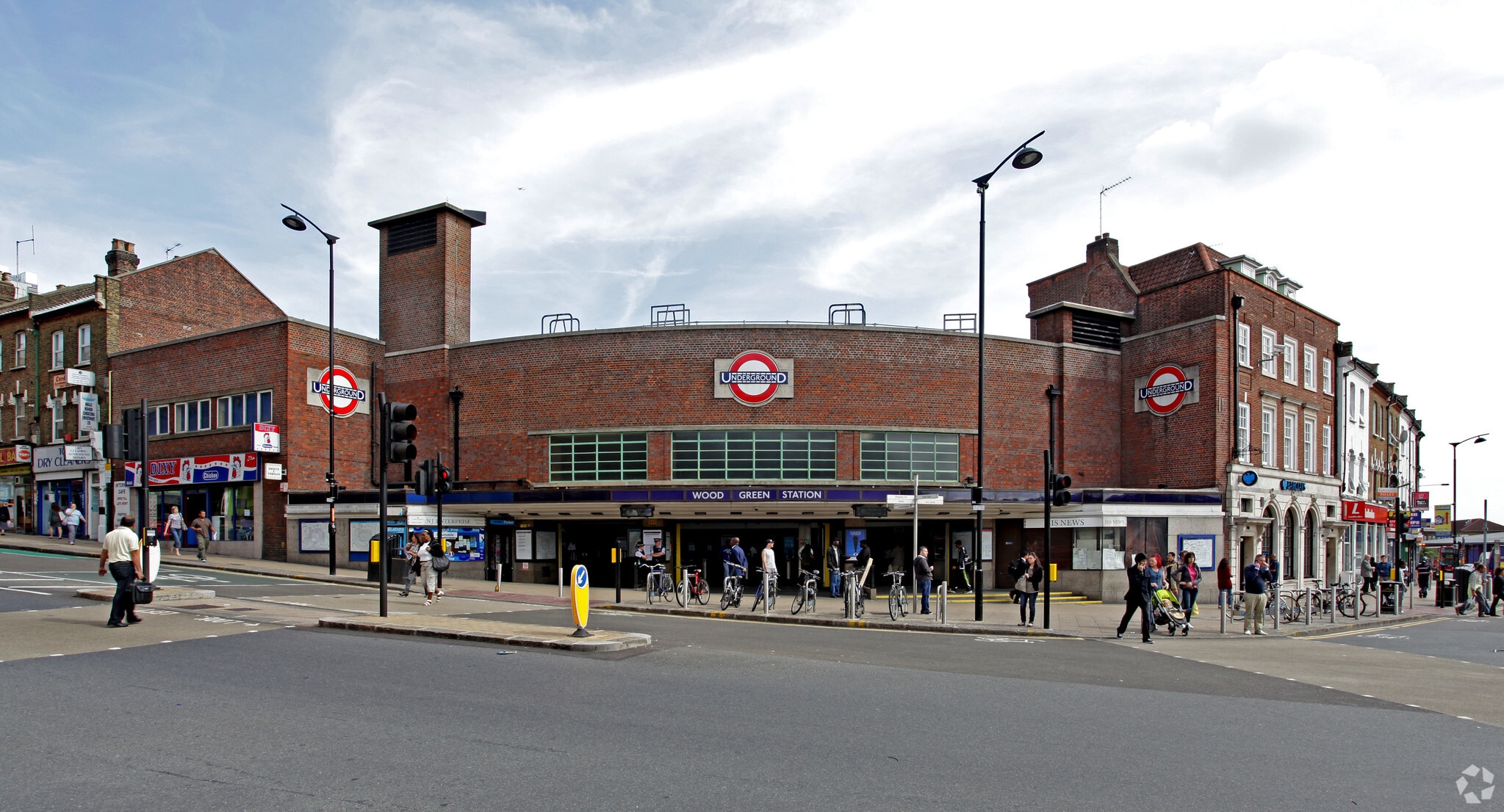 High Rd, London for sale Building Photo- Image 1 of 1