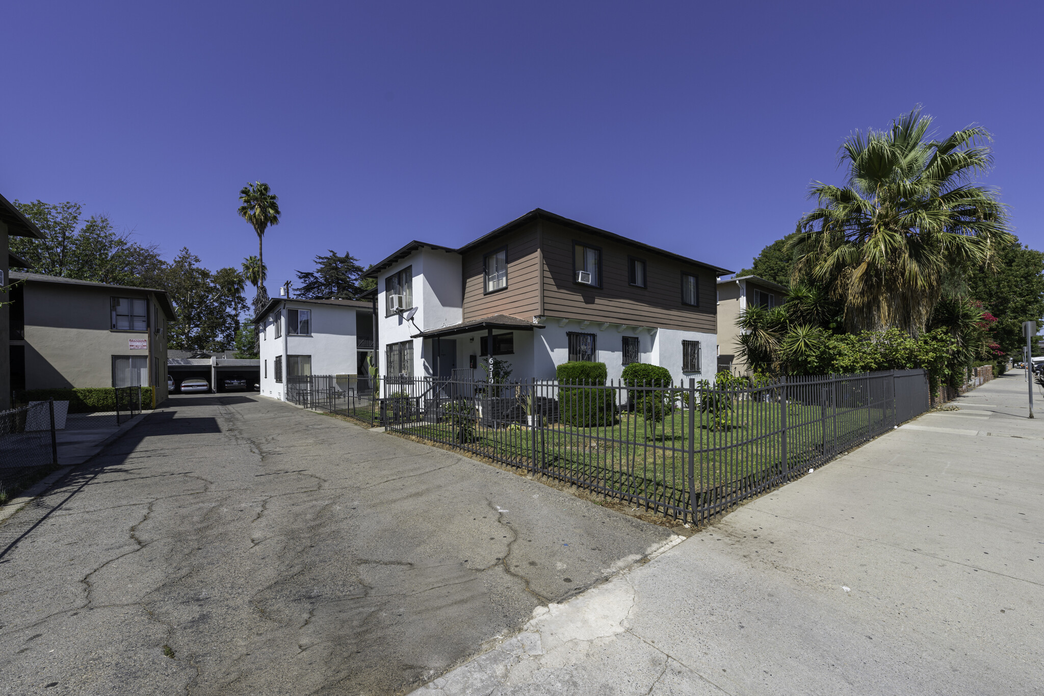 6519 Sepulveda Blvd, Van Nuys, CA for sale Building Photo- Image 1 of 1