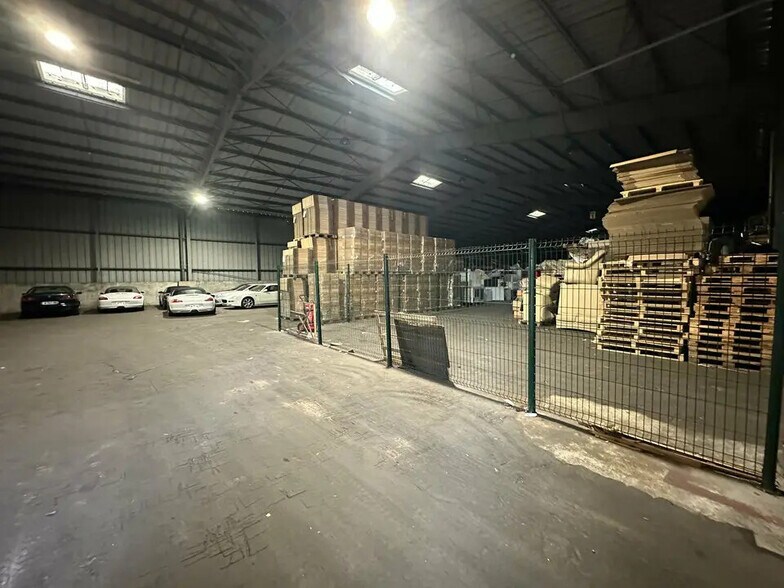 Industrial in Strasbourg for lease - Interior Photo - Image 1 of 2