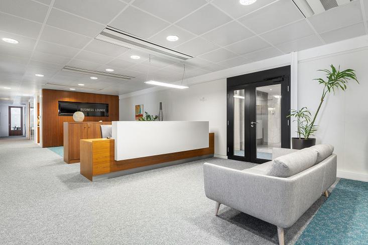 Office in  for lease - Lobby - Image 3 of 5