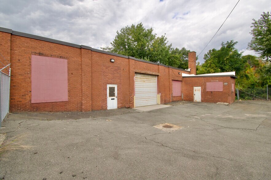 8 Napier St, Springfield, MA for sale - Primary Photo - Image 1 of 1