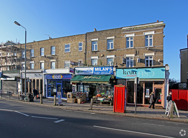 92 Bedford Hl, London, SW12 9HR | LoopNet