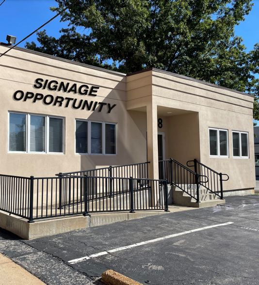 138 N Meramec Ave, Clayton, MO for lease - Building Photo - Image 1 of 1