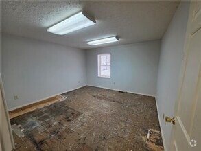 3819 S Main St, Marion, NY for lease Interior Photo- Image 1 of 9