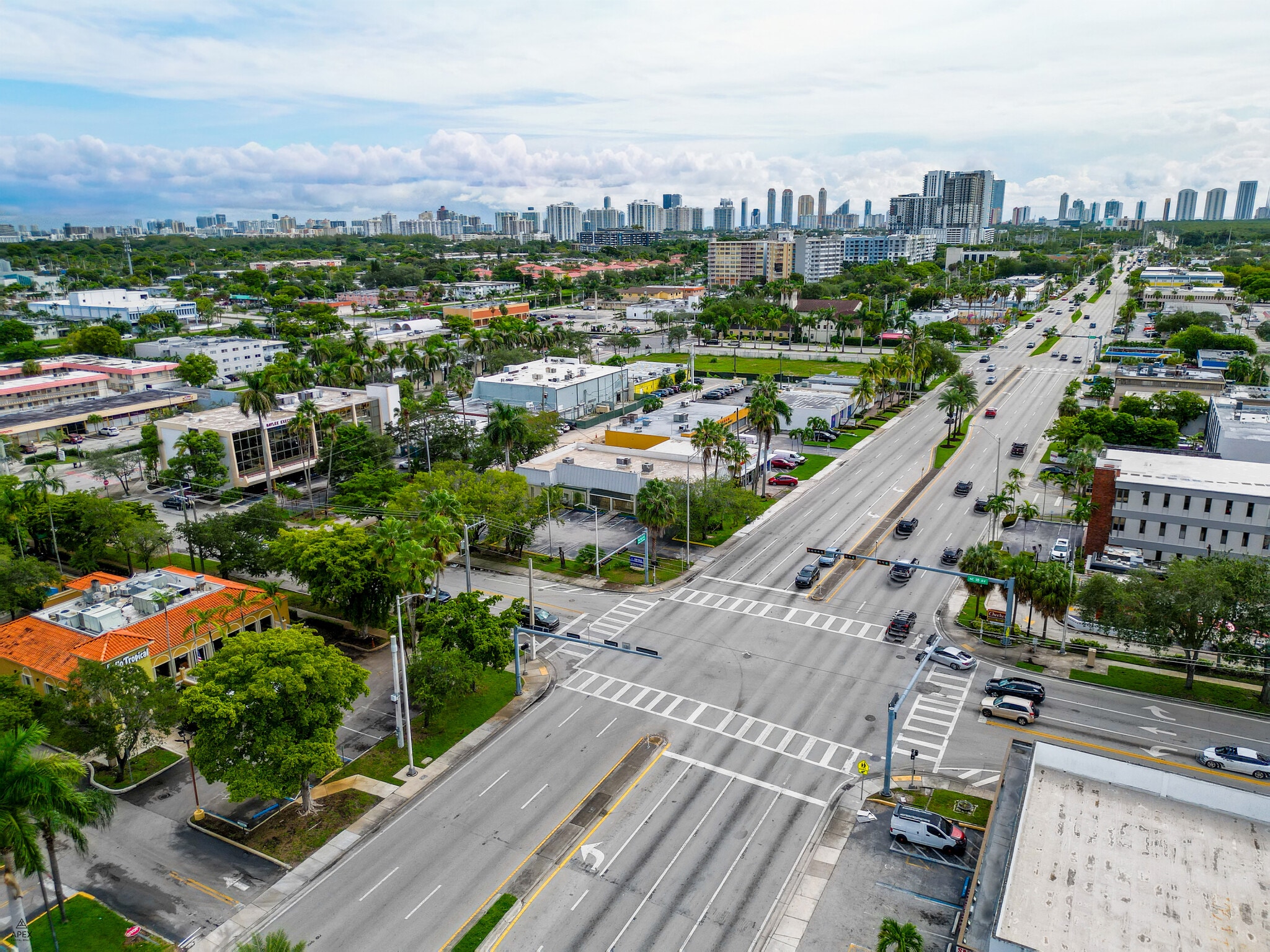 1813 NE 163rd St, North Miami Beach, FL for sale Interior Photo- Image 1 of 16