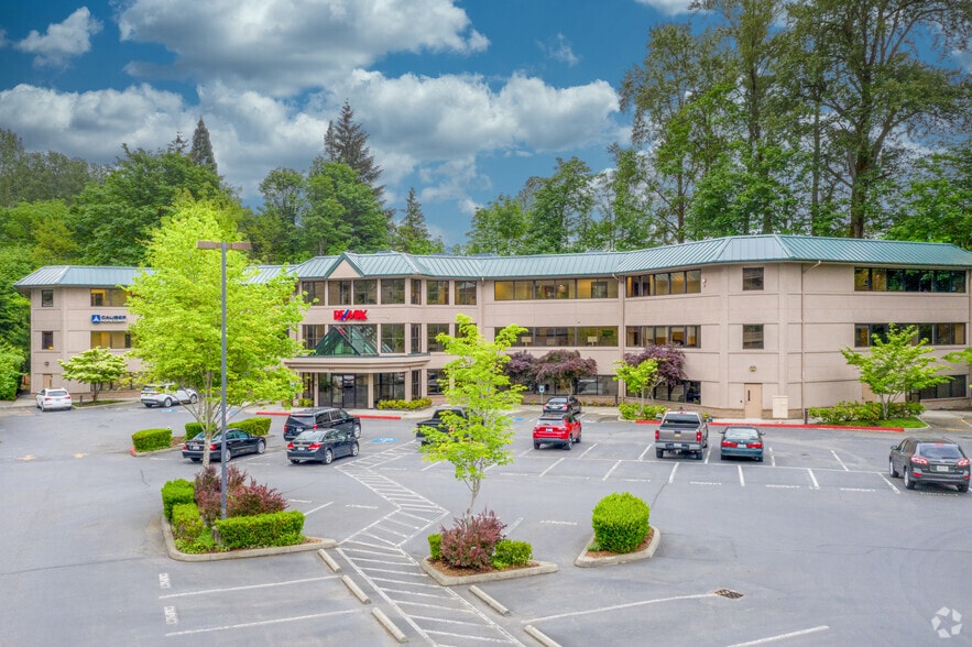 371 NE Gilman Blvd, Issaquah, WA for sale - Primary Photo - Image 1 of 19