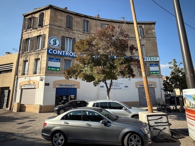 27 Rue Du Marche, Marseille for lease Interior Photo- Image 1 of 4