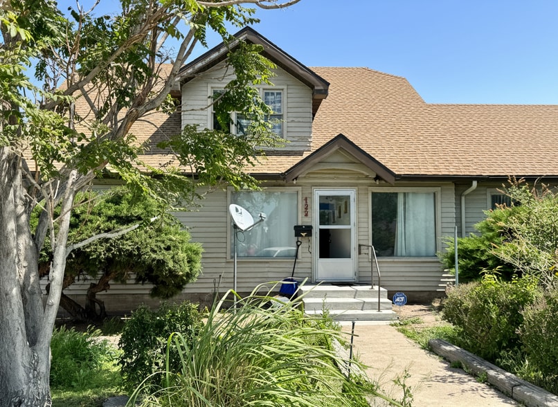 120 9th Ave N, Buhl, ID for sale - Building Photo - Image 1 of 40