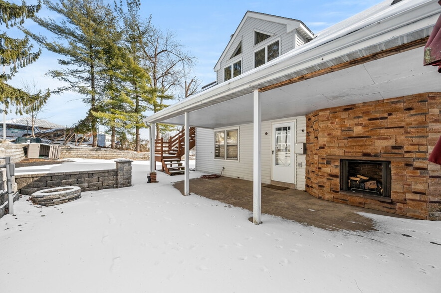 724 Fitzwatertown Rd, Willow Grove, PA for sale - Building Photo - Image 3 of 38
