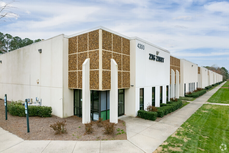 4300 Emperor Blvd, Durham, NC for lease - Building Photo - Image 1 of 6