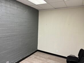 1766 Fowler St, Richland, WA for lease Interior Photo- Image 2 of 7