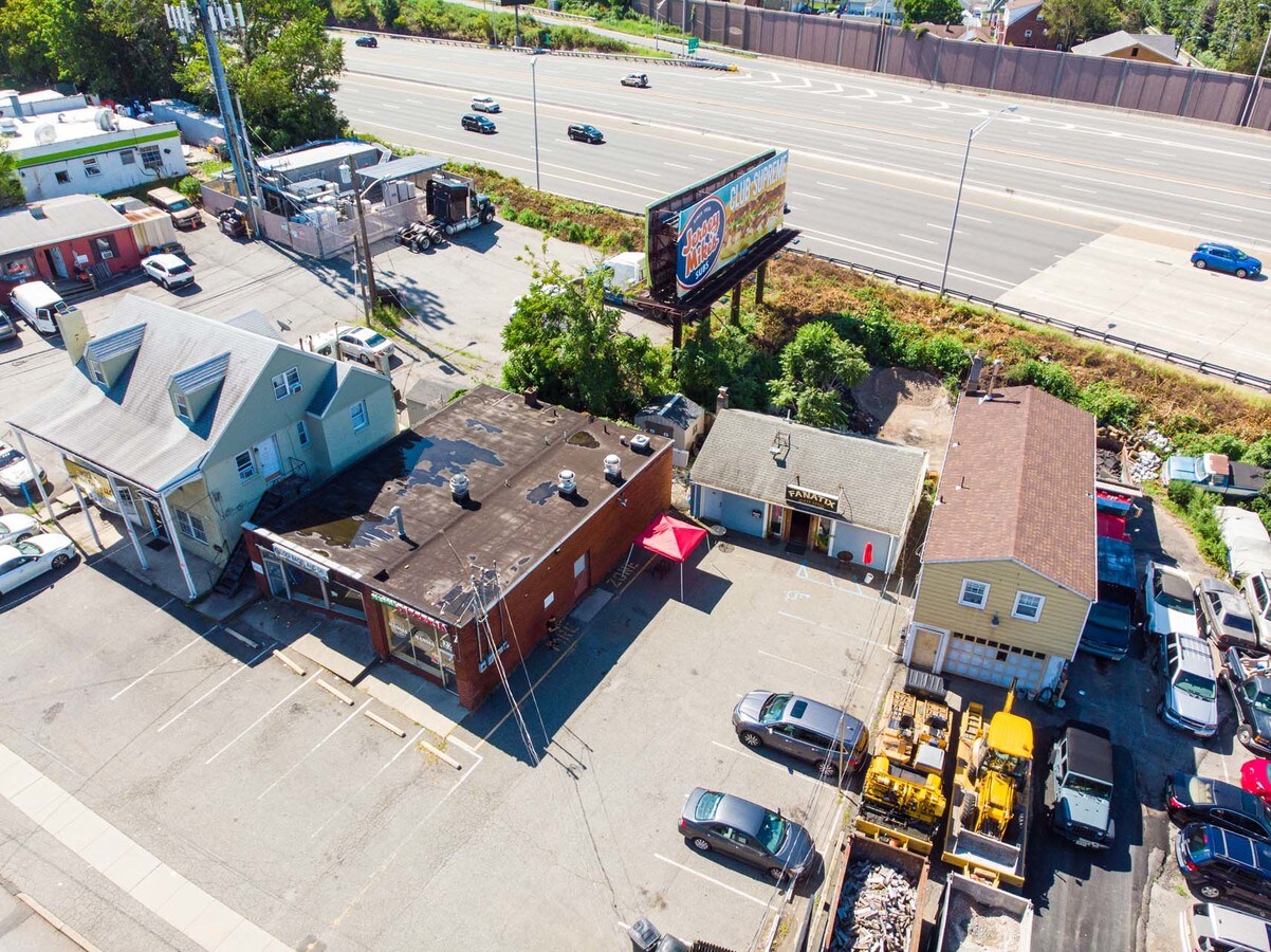 20 Essex St, Lodi, NJ 07644 Retail for Sale