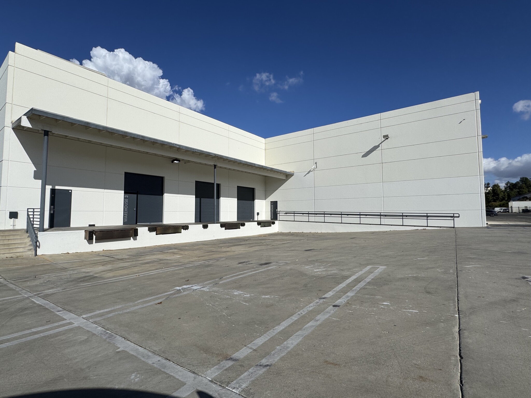 25000 Avenue Stanford, Valencia, CA for lease Building Photo- Image 1 of 8