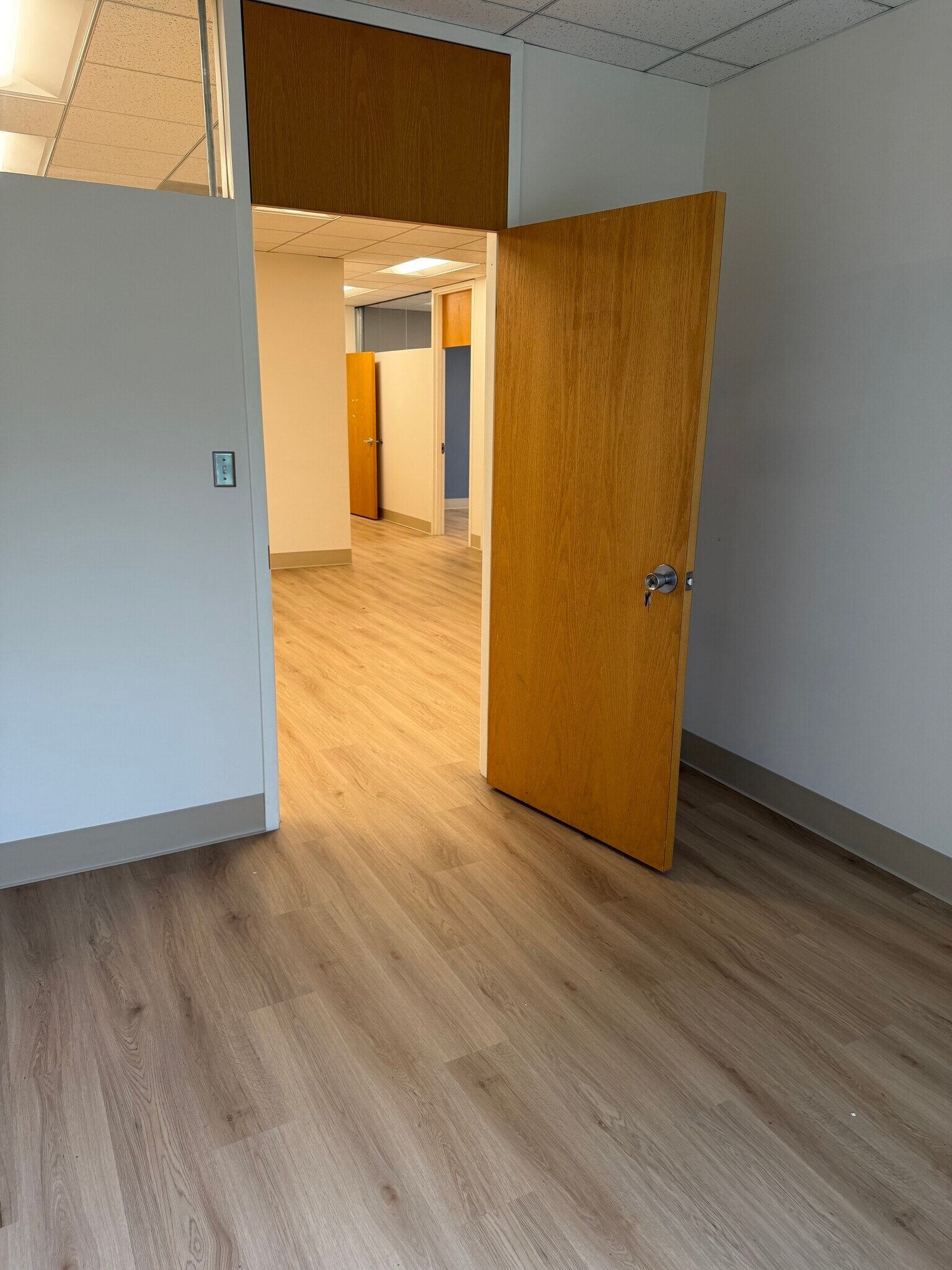 3550 W Market St, Akron, OH for lease Interior Photo- Image 1 of 7