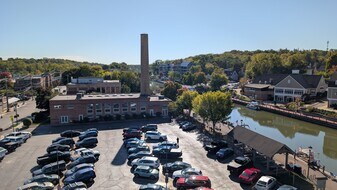 10 Liftbridge Ln E, Fairport NY - Loft