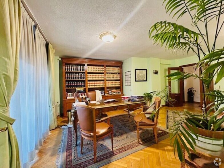 in Alcobendas, Madrid for sale - Interior Photo - Image 1 of 1