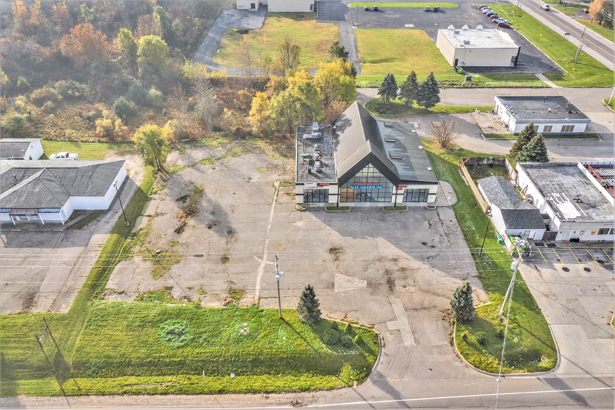 5030 Coldwater Rd, Flint, MI 48506 Genesee Twp 3 Unit 8100 Sq ft