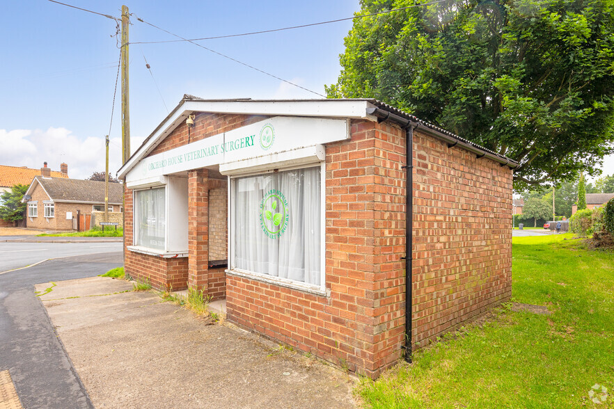 85-87 High St, Ruskington for lease - Building Photo - Image 2 of 4