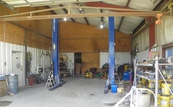 176 4000 Rd, Coffeyville, KS for lease Interior Photo- Image 2 of 3