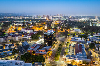 11633 San Vicente Blvd, Los Angeles, CA - aerial  map view