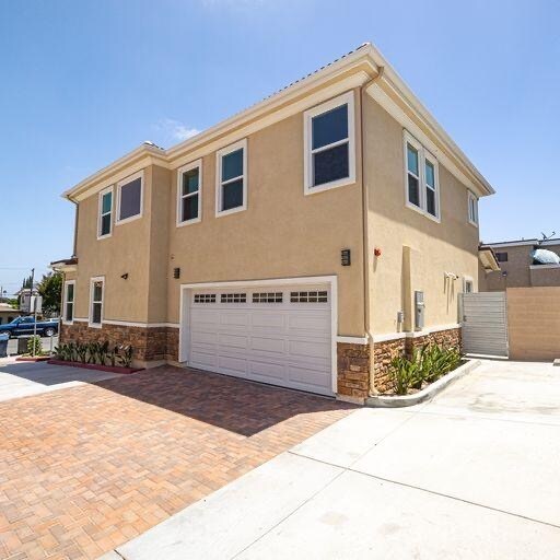 7792 Liberty Dr, Huntington Beach, CA for sale - Building Photo - Image 3 of 31