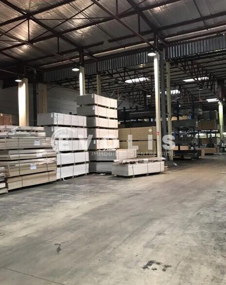 286 Rue Gallias, Avignon for lease - Interior Photo - Image 2 of 11