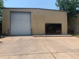 111 Texas Ave, San Marcos TX - Warehouse