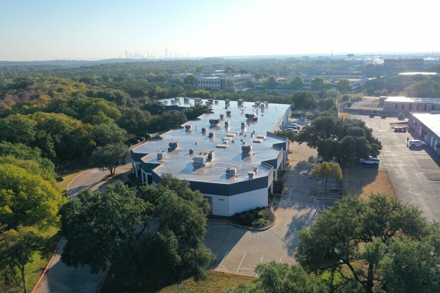 5321 Industrial Oaks Blvd, Austin, TX for lease - Building Photo - Image 3 of 7