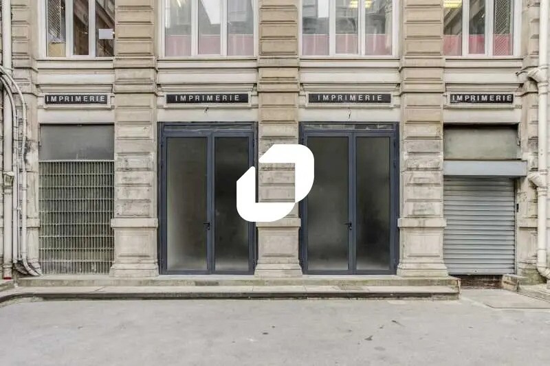 Retail in Paris for lease - Building Photo - Image 2 of 13