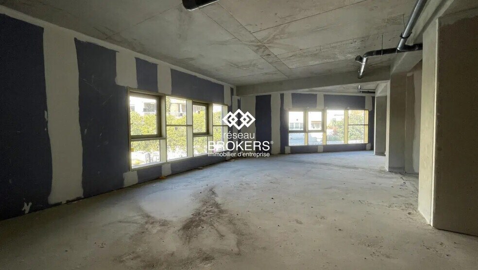 Office in Montpellier for sale - Interior Photo - Image 1 of 7