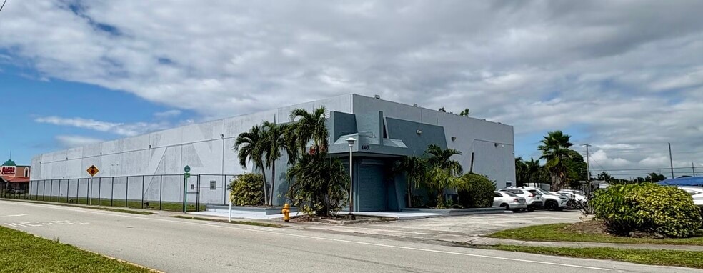 4401 Nw 167th St, Miami Gardens, FL for sale - Building Photo - Image 1 of 11