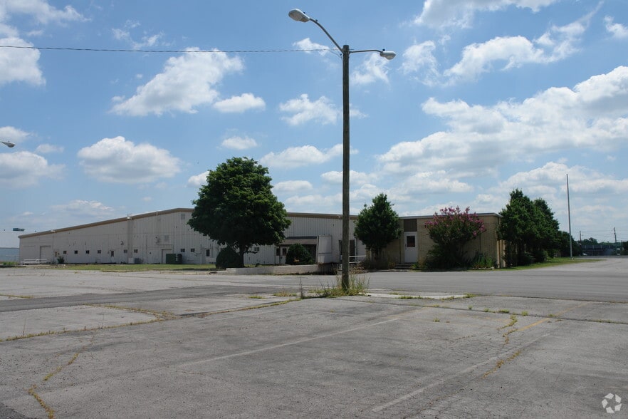 845 Middle Tennessee Blvd, Murfreesboro, TN for lease - Building Photo - Image 3 of 9
