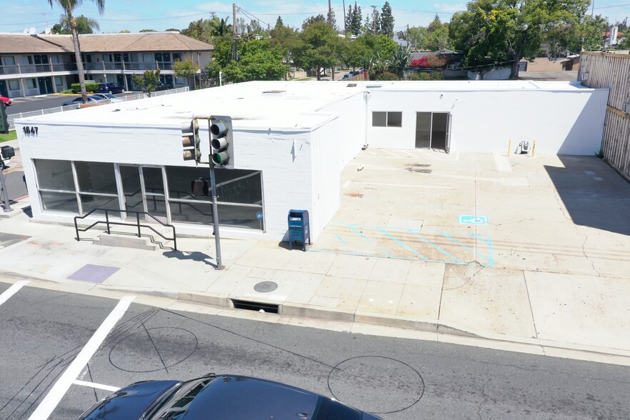 1647-1649 E 1st St, Santa Ana, CA for sale - Building Photo - Image 1 of 5