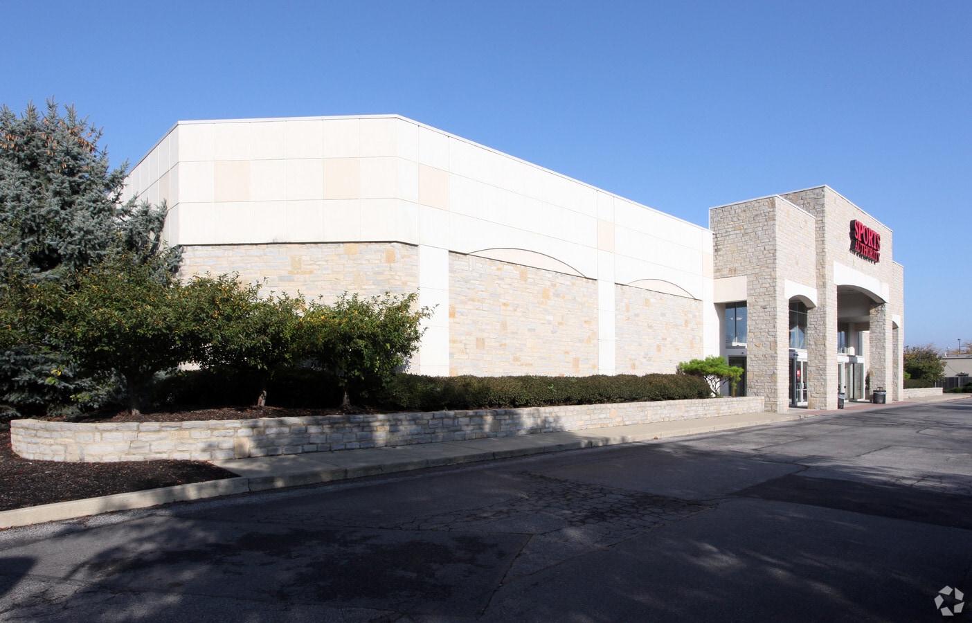 6285 Sawmill Rd, Dublin, OH 43017