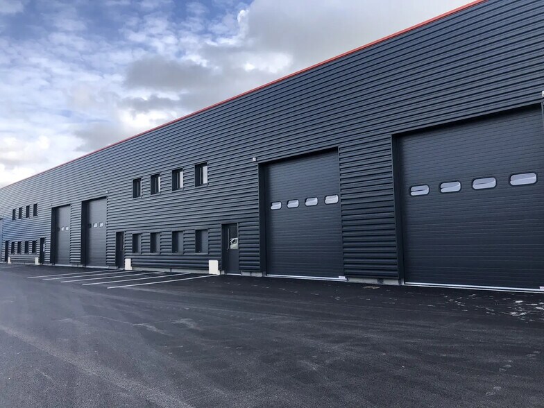 3 Rue Du Chaperon, Cernay-lès-Reims for lease - Building Photo - Image 3 of 5