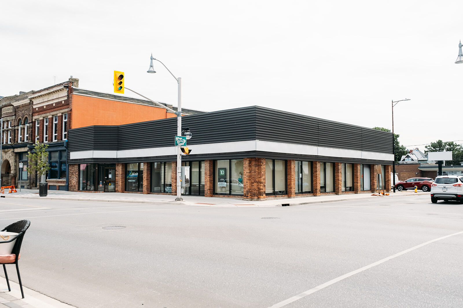378-380 Talbot St, St Thomas, ON for lease Building Photo- Image 1 of 5
