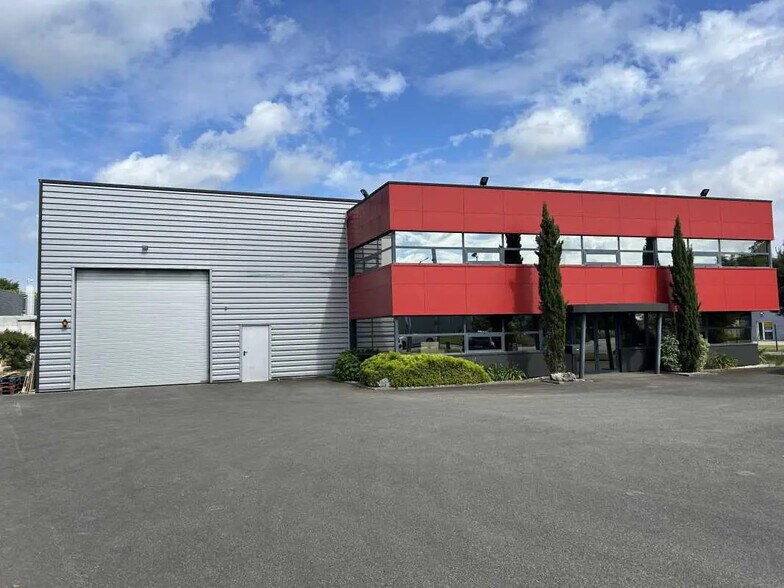 27 Rue Marcel Dassault, Sainte-Luce-sur-Loire for lease - Building Photo - Image 1 of 11
