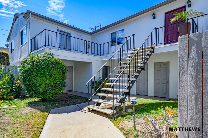 1102 Barbara St, Redondo Beach, CA for sale - Building Photo - Image 2 of 4