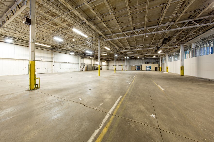 200 Ingersoll Rd, Winneconne, WI for sale - Interior Photo - Image 1 of 1