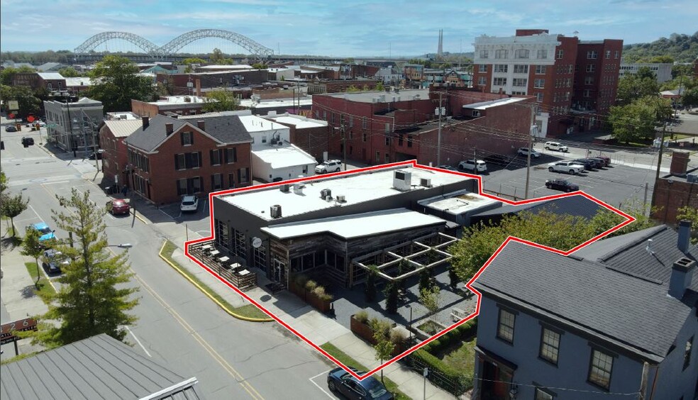 415 Bank St, New Albany, IN for sale - Building Photo - Image 1 of 1