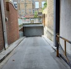 24 Eagle St, London for lease Building Photo- Image 1 of 1