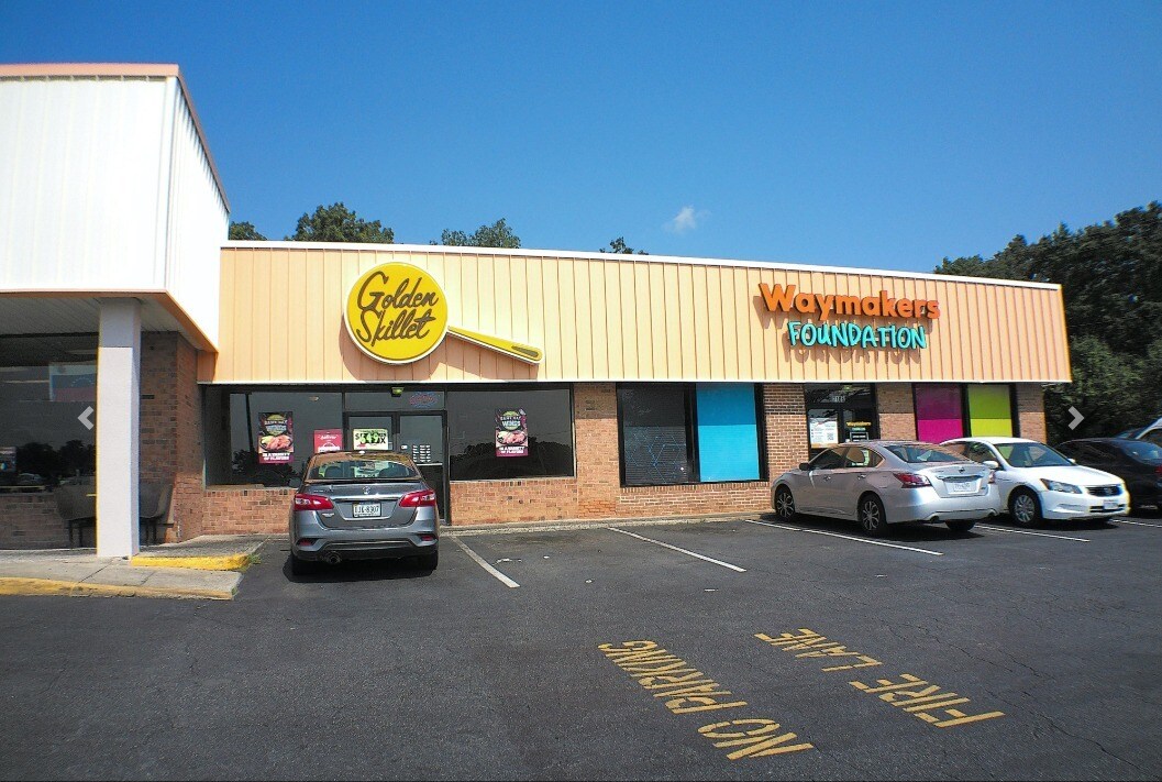 71007228 Hull Street Rd, Richmond, VA 23235 360 West Shopping Center
