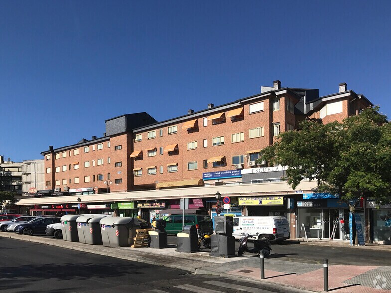 Multifamily in Majadahonda, Madrid for sale - Primary Photo - Image 1 of 1